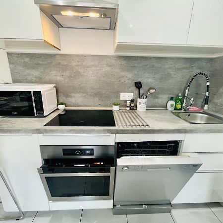 מרסיי Superbe Duplex Design Neuf 2 Chambres, Climatise Tout Confort, Facile D,Acces Stationnement Gratuit מראה חיצוני תמונה